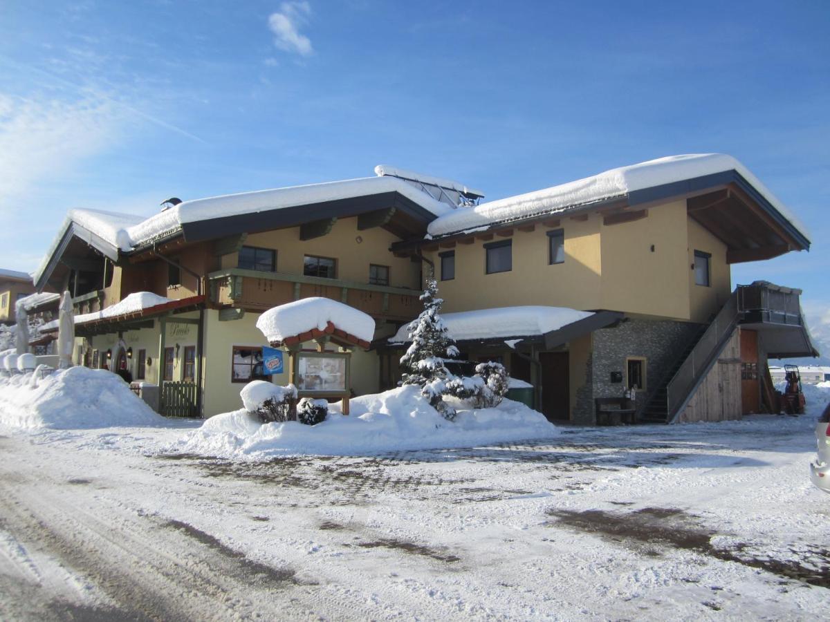 Piccolo Apartment Ebbs Luaran gambar