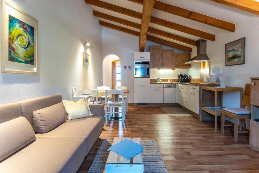 Piccolo Apartment Ebbs Luaran gambar